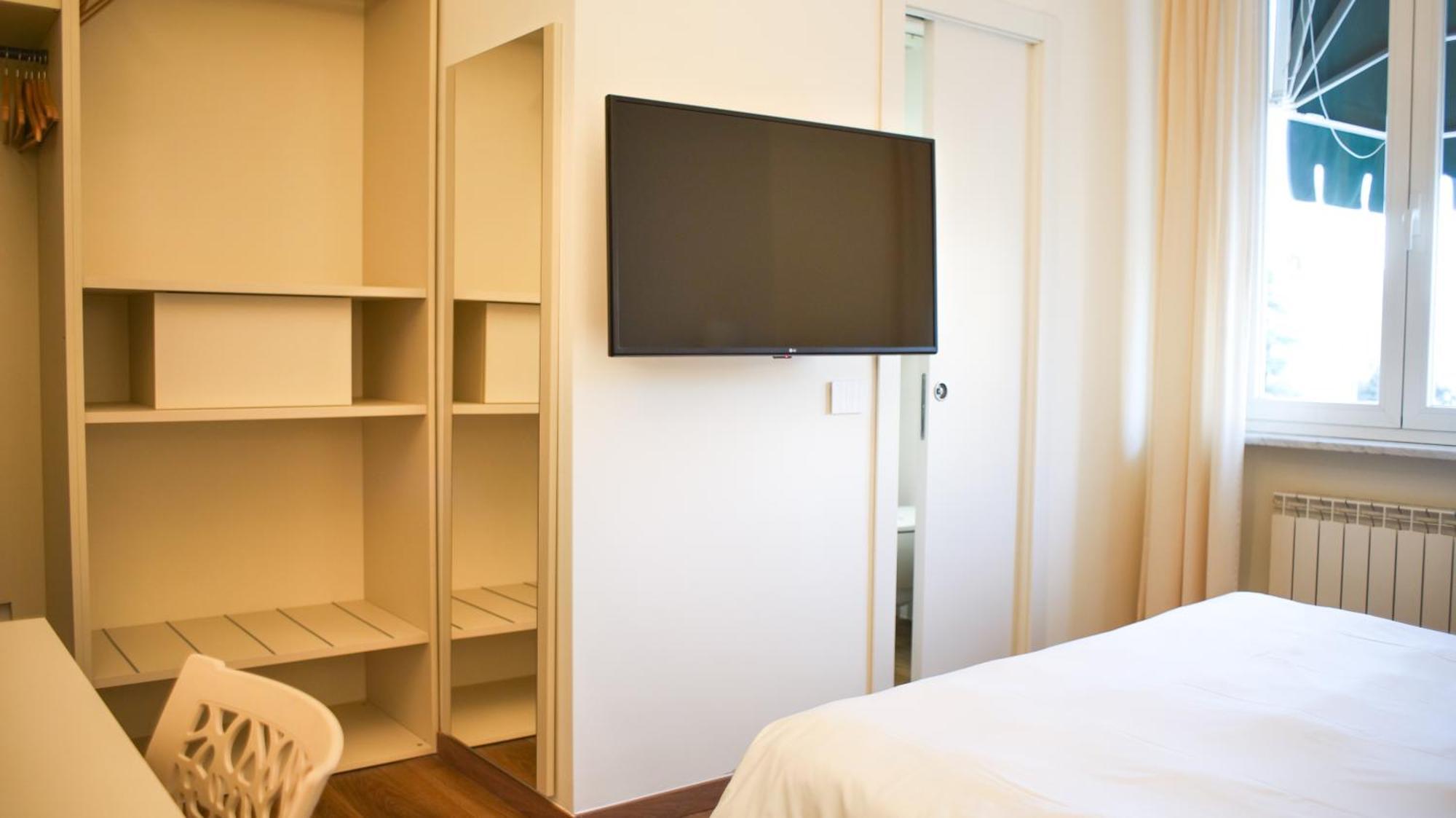 Rex Apartahotel 3*